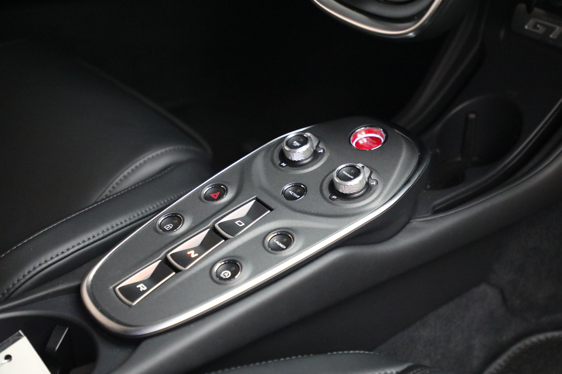 Used 2023 McLaren GT RWD image 20