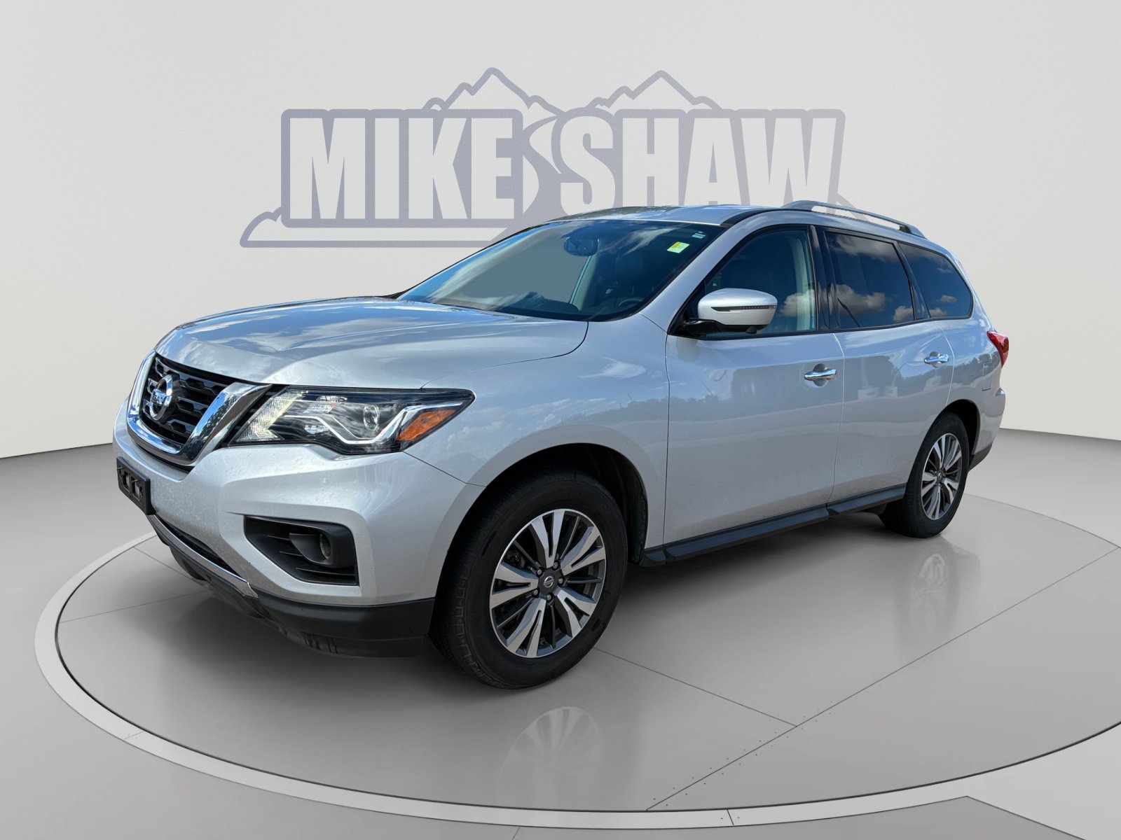 Used 2018 Nissan Pathfinder SL