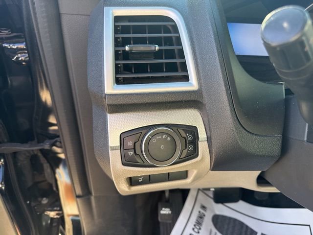 Used 2013 Ford Explorer XLT image 18