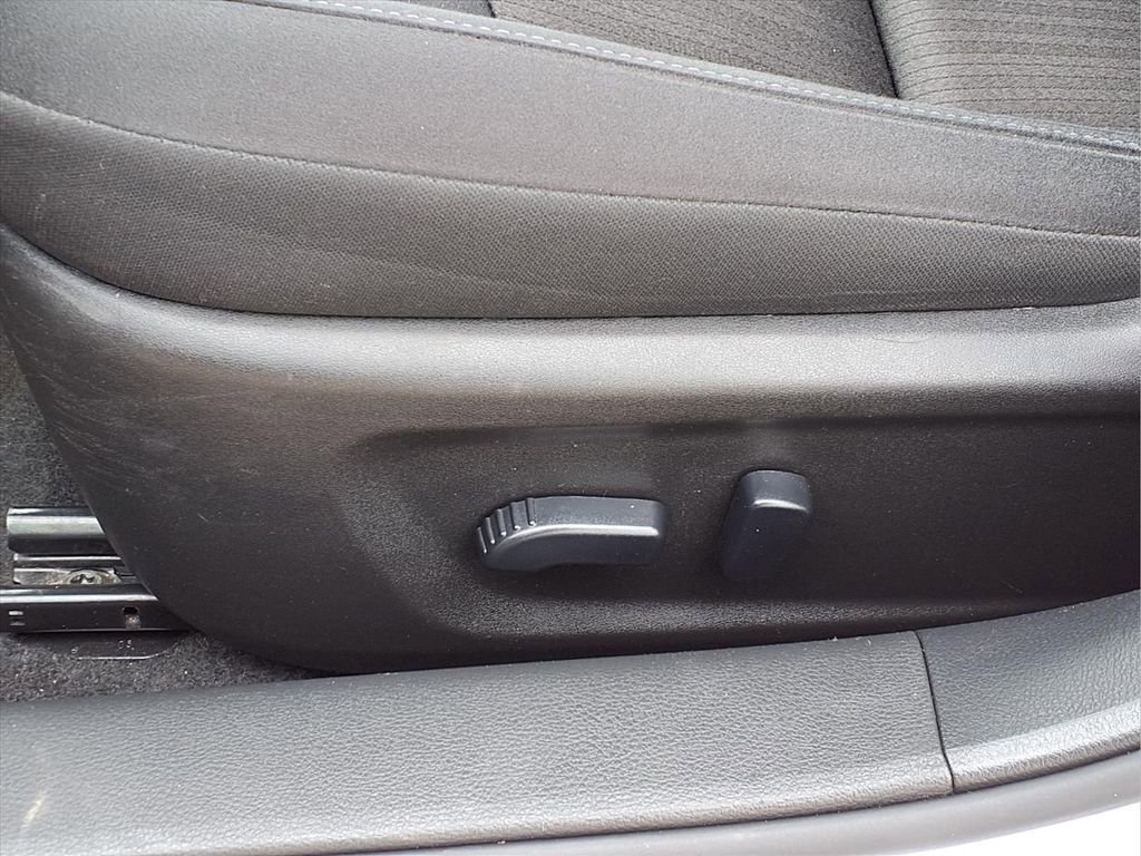 Used 2024 Nissan Altima 2.5 SV FWD image 21