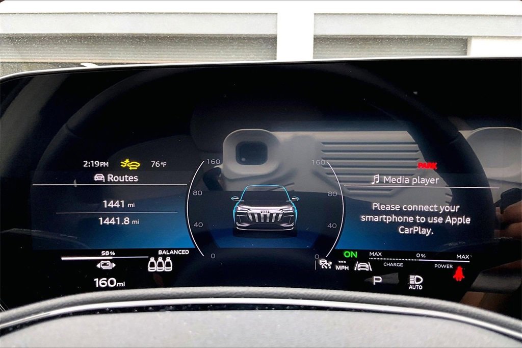 Used 2025 Audi Q6 e-tron Premium Plus w/ Premium Plus image 26