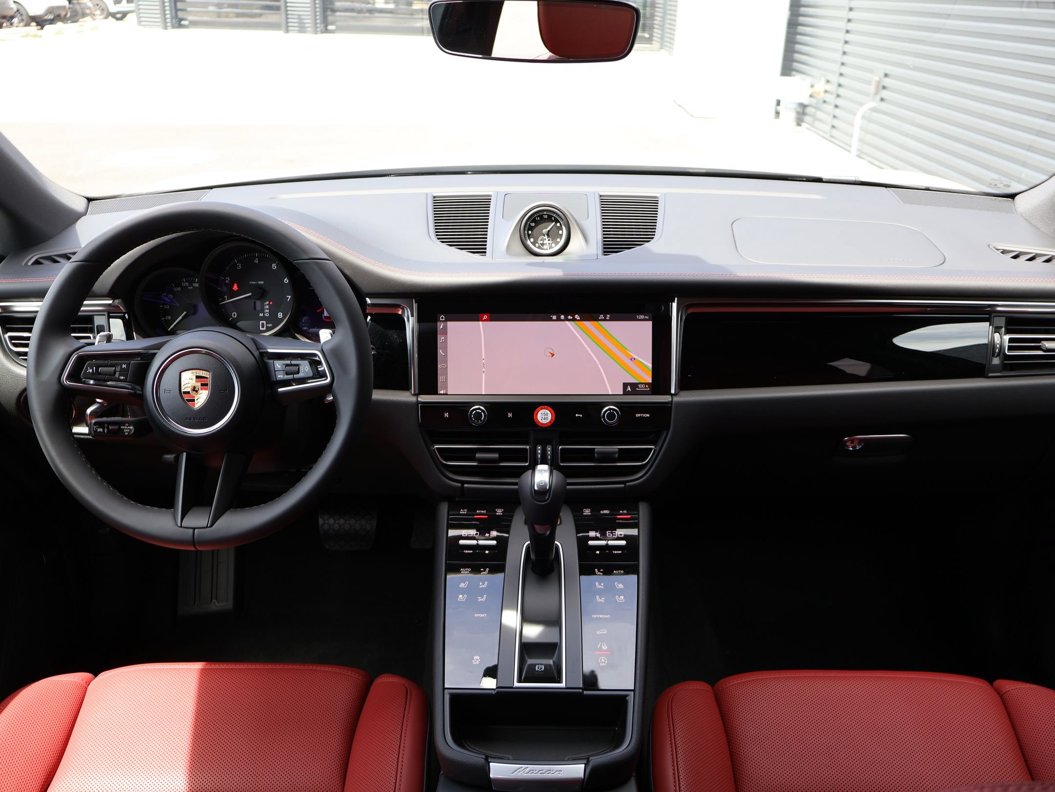 New 2026 Porsche Macan AWD/4WD image 22