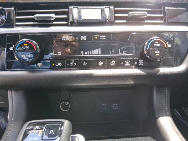 Certified 2025 Nissan Pathfinder SV w/ SV Premium Package FWD image 15