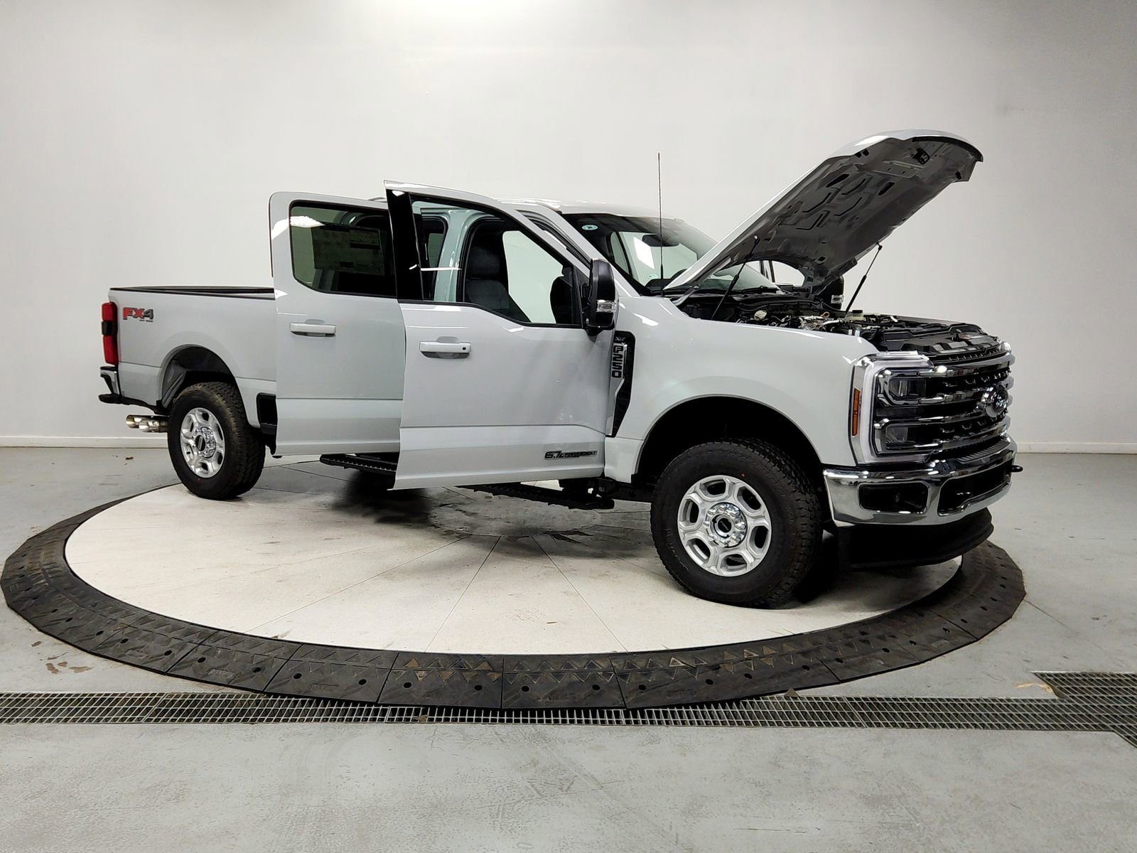New 2026 Ford F250 XLT w/ XLT Premium Package image 9