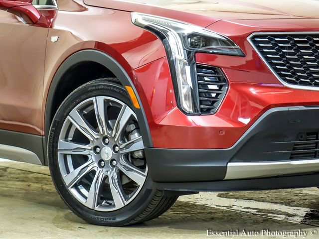 Used 2019 Cadillac XT4 Premium Luxury w/ Cold Weather Package FWD image 4