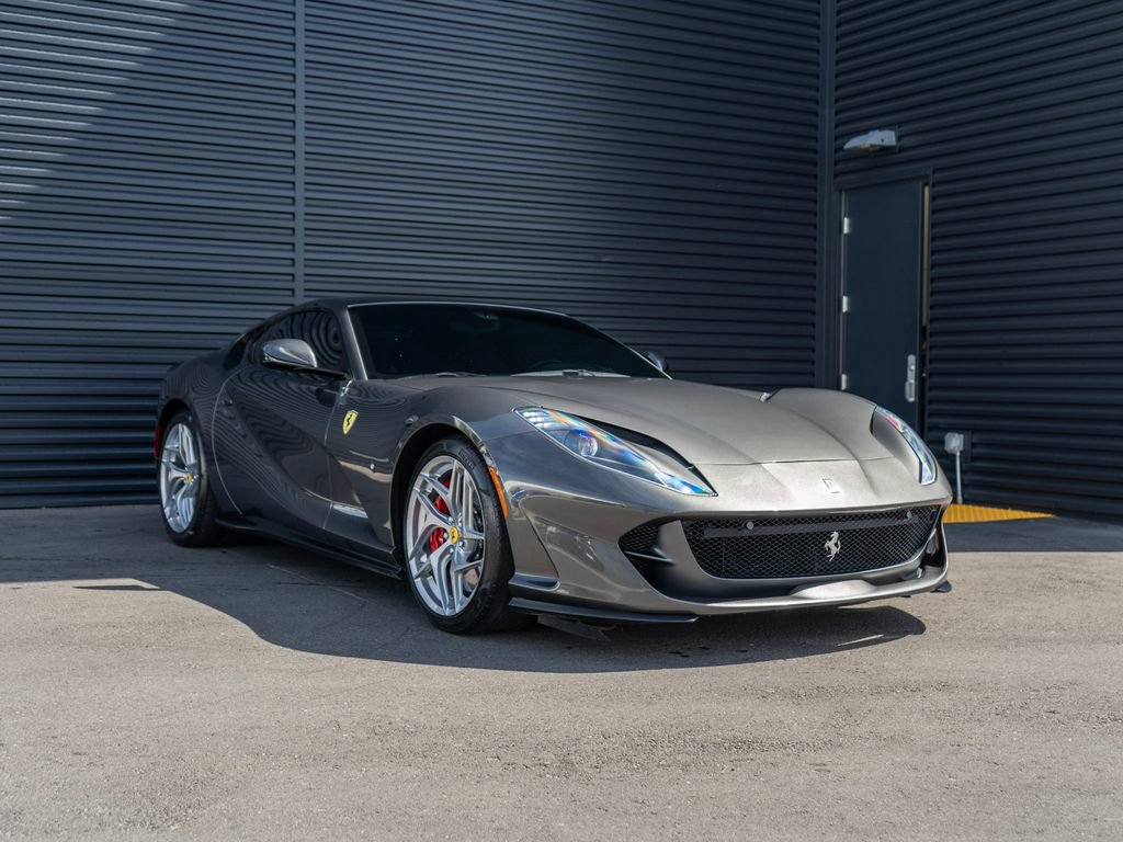 Used 2019 Ferrari 812 Superfast RWD image 7