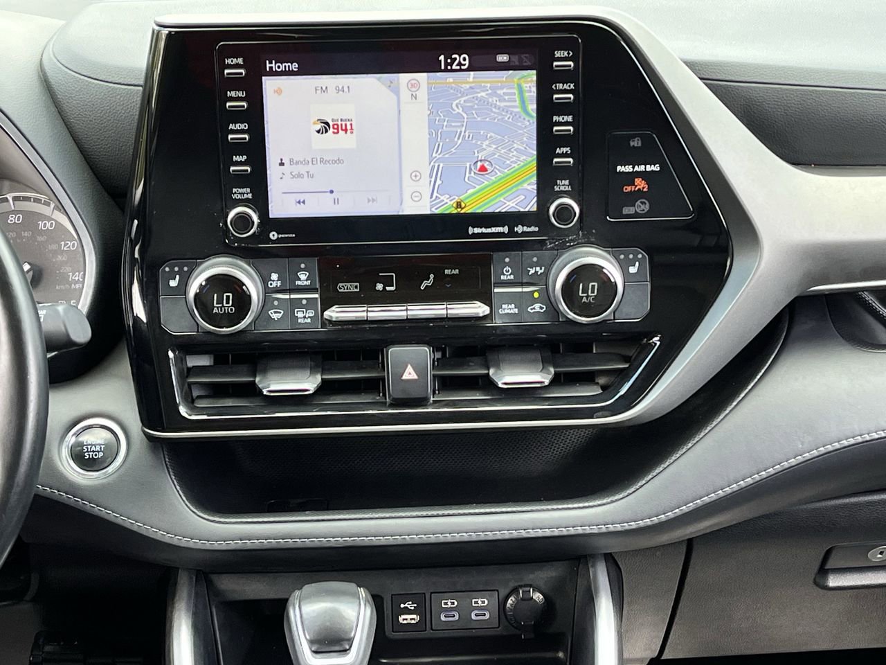 Used 2022 Toyota Highlander XLE image 15