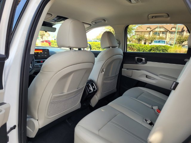 New 2026 Kia Sorento S FWD image 6