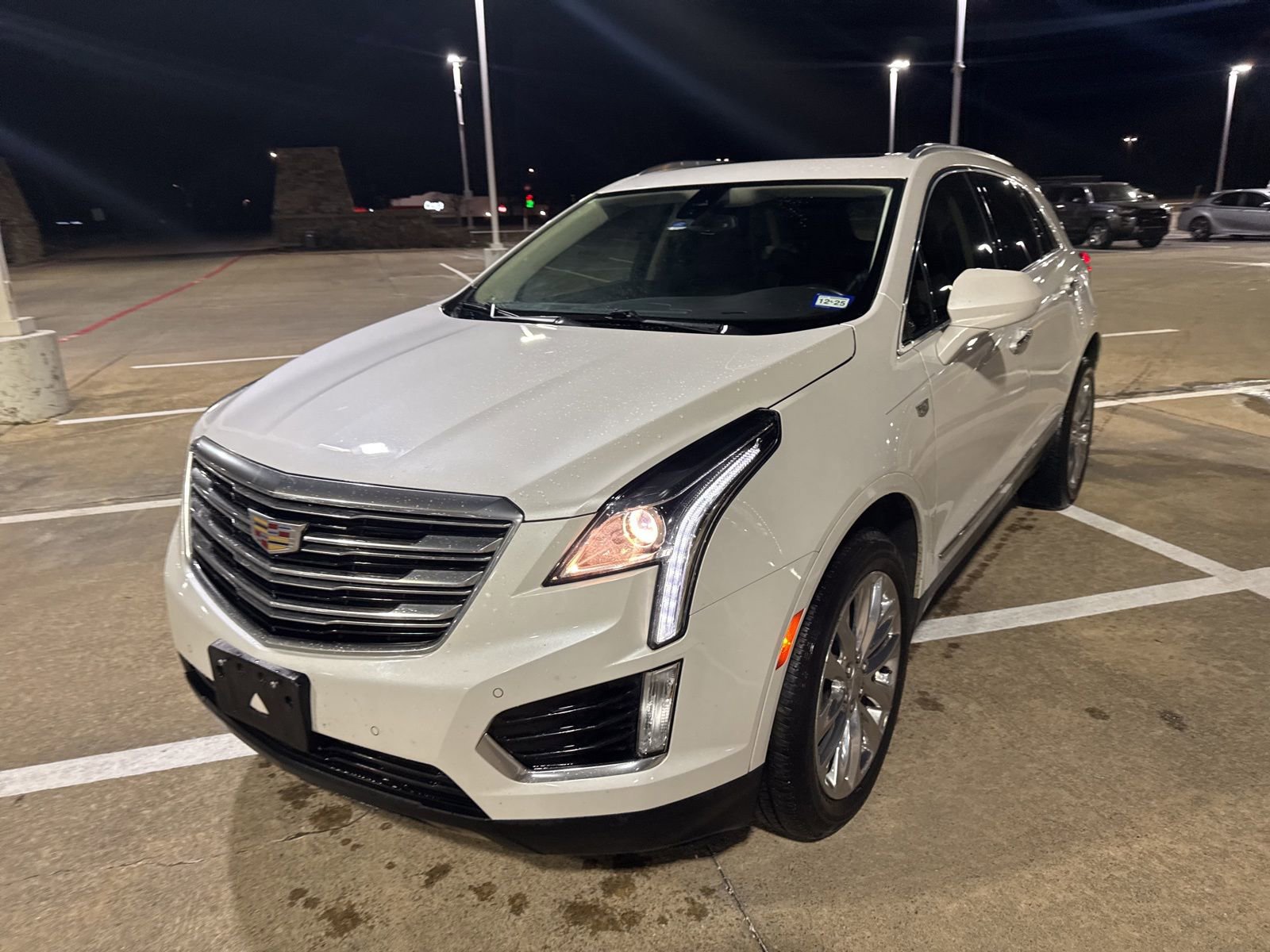 Used 2019 Cadillac XT5 Luxury image 3