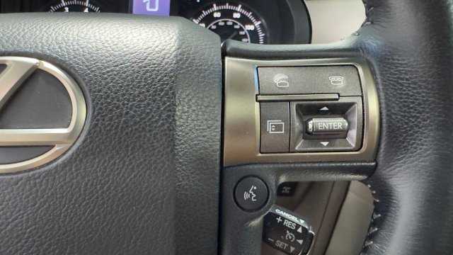 Used 2016 Lexus GX 460 w/ Navigation Package AWD/4WD image 31