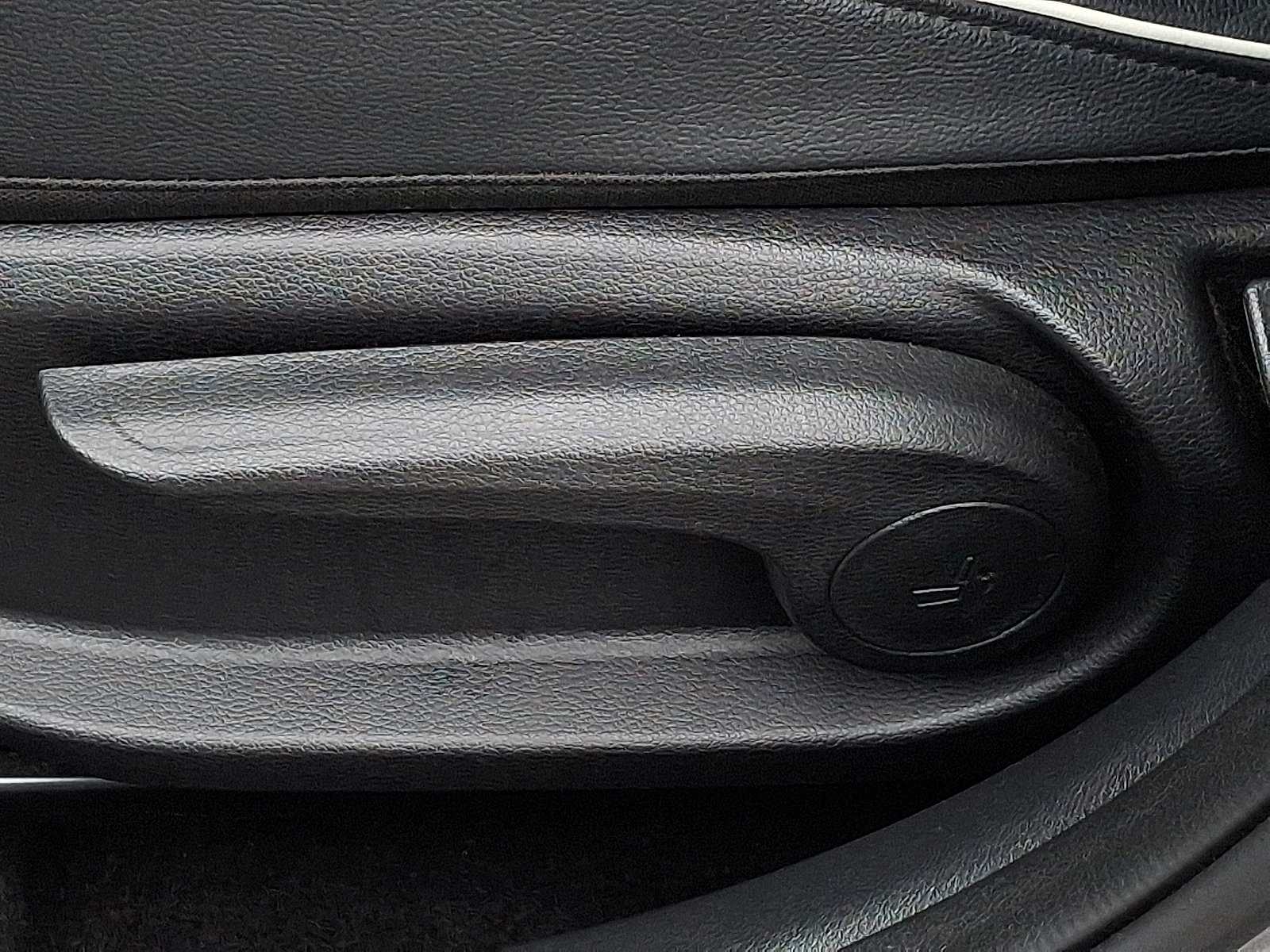 Used 2023 Kia Forte GT-Line w/ GT-Line Premium Package image 27