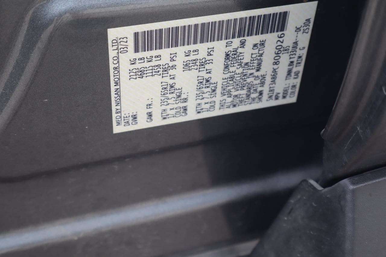 Used 2023 Nissan Rogue S AWD/4WD image 28