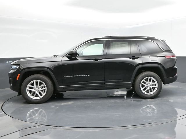 Used 2024 Jeep Grand Cherokee Laredo X image 5