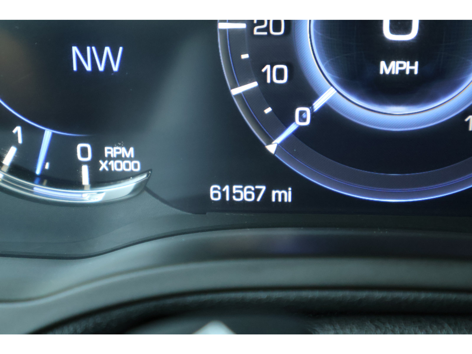 Used 2019 Cadillac Escalade Premium Luxury RWD image 36