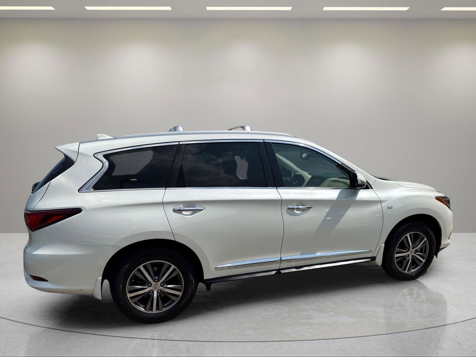Used 2020 INFINITI QX60 Luxe w/ Essential Package AWD/4WD image 14