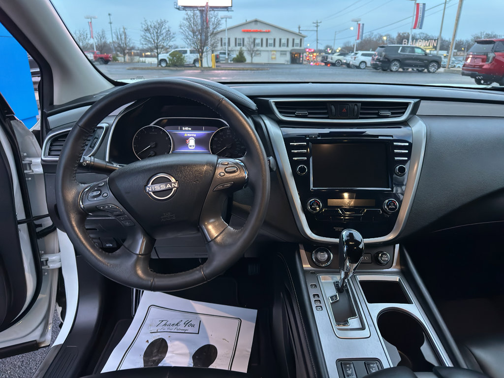 Used 2024 Nissan Murano SV w/ SV Midnight Edition Package image 12