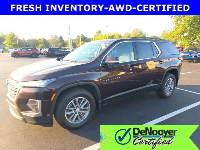 Used 2022 Chevrolet Traverse LT w/ LPO, Floor Liner Package image 2