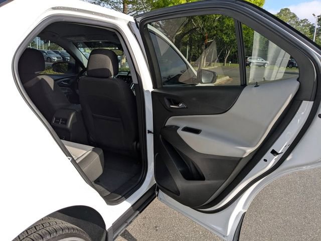 Used 2023 Chevrolet Equinox LS image 33