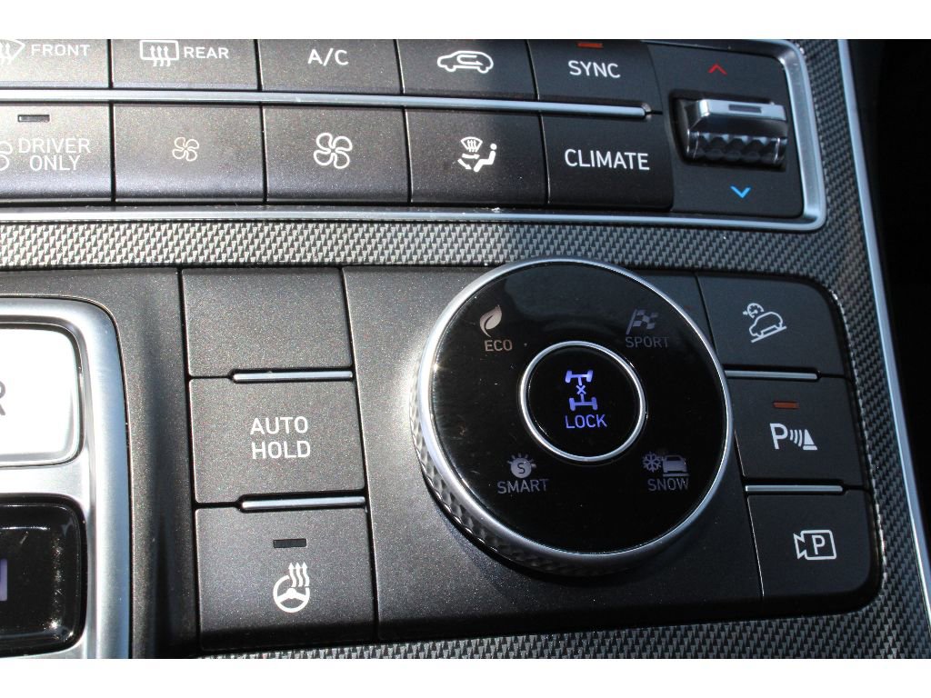 Used 2023 Hyundai Santa Fe Limited image 33