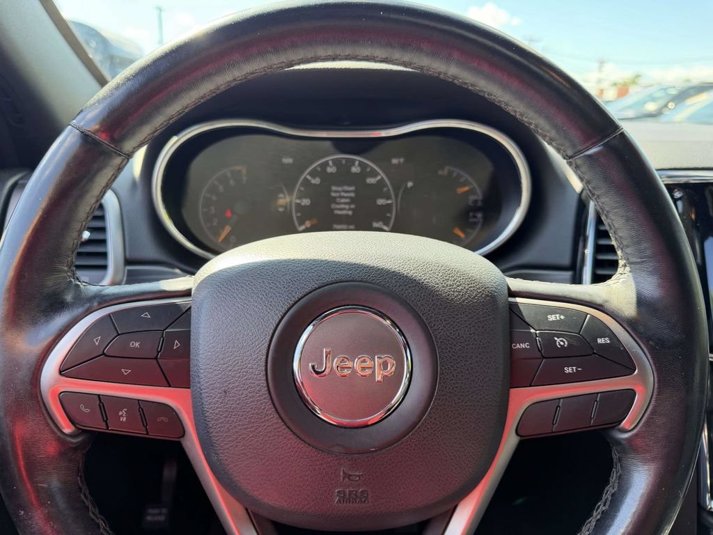 Used 2020 Jeep Grand Cherokee Limited AWD/4WD image 38