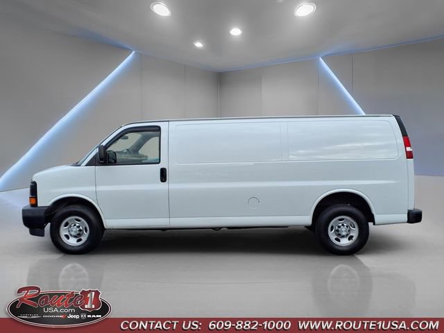 Used 2017 Chevrolet Express 2500 Extended image 7