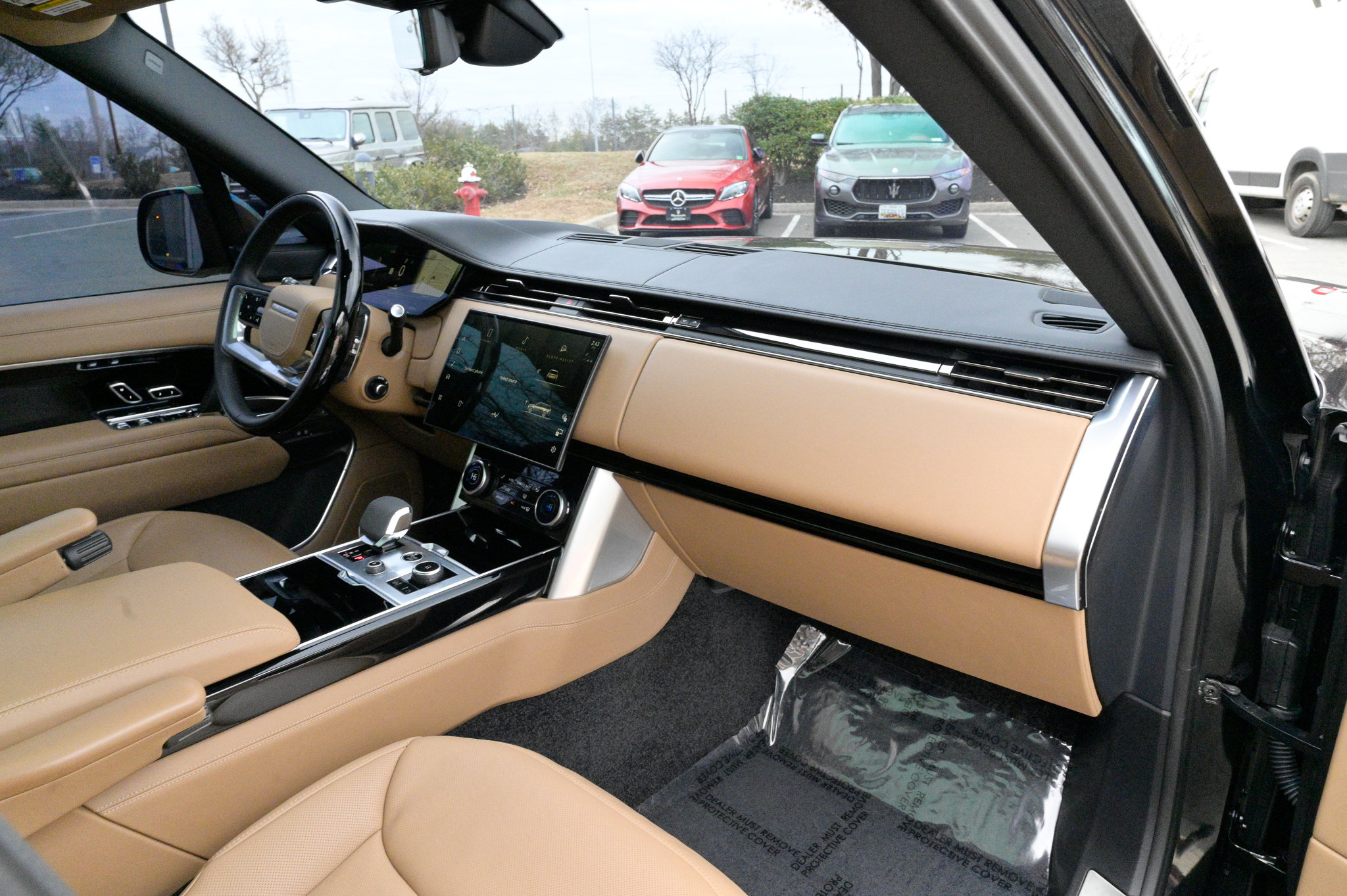 Used 2023 Land Rover Range Rover SE image 60