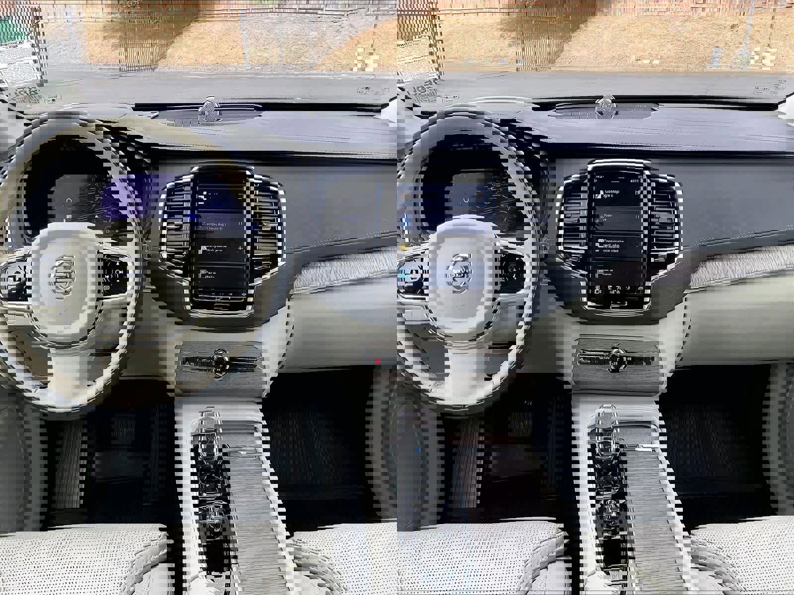 Used 2023 Volvo XC90 T8 Ultimate w/ Protection Package Premier image 8