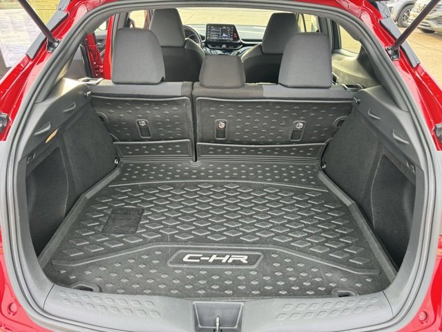 Used 2022 Toyota C-HR Nightshade image 9