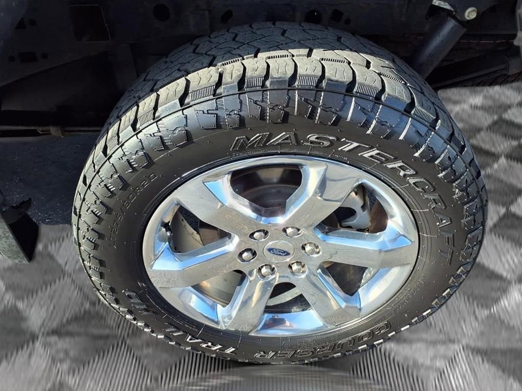 Used 2021 Ford F150 Lariat w/ Max Trailer Tow Package image 20