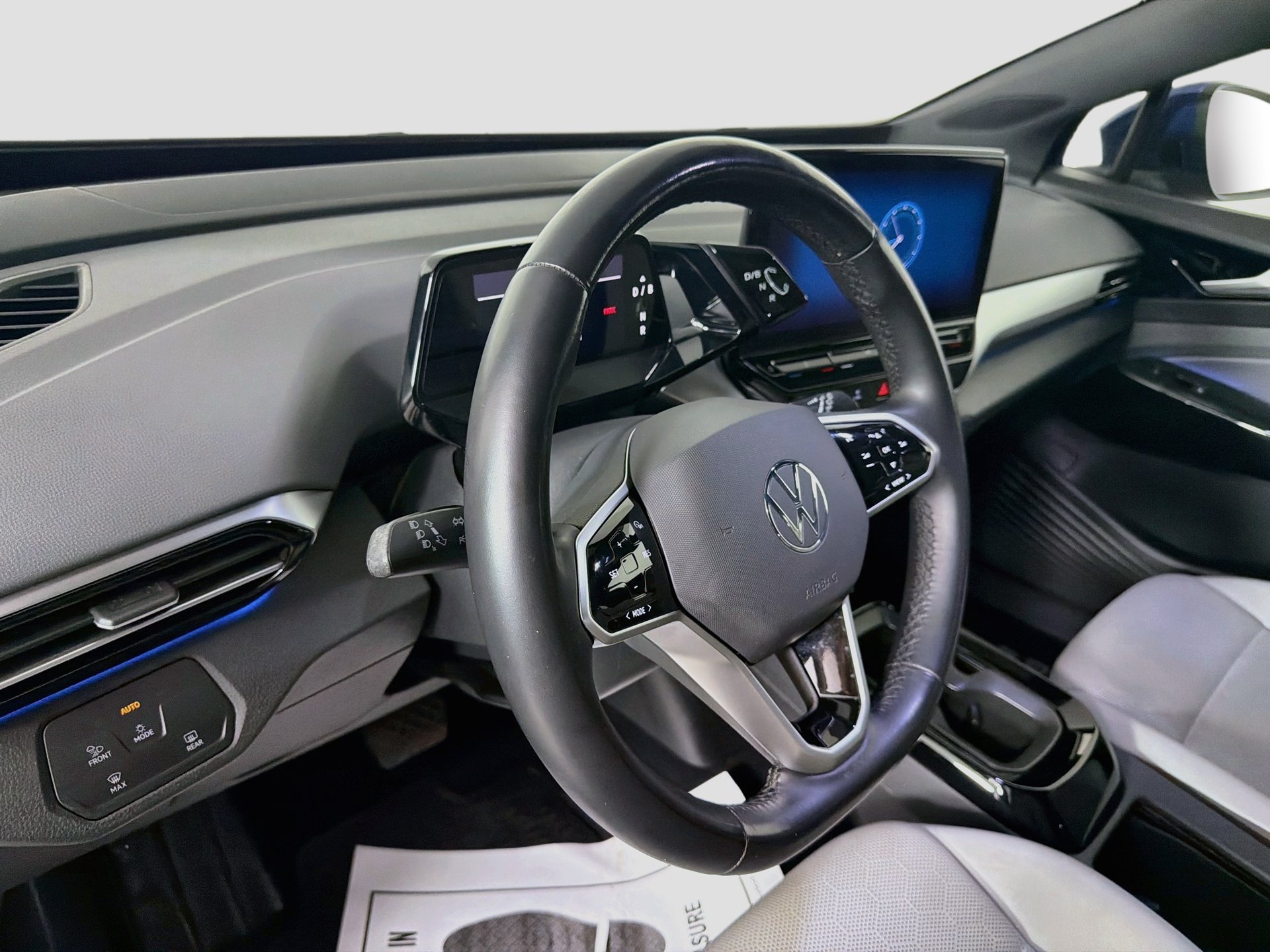 Used 2022 Volkswagen ID.4 Pro S w/ Gradient Package RWD image 9