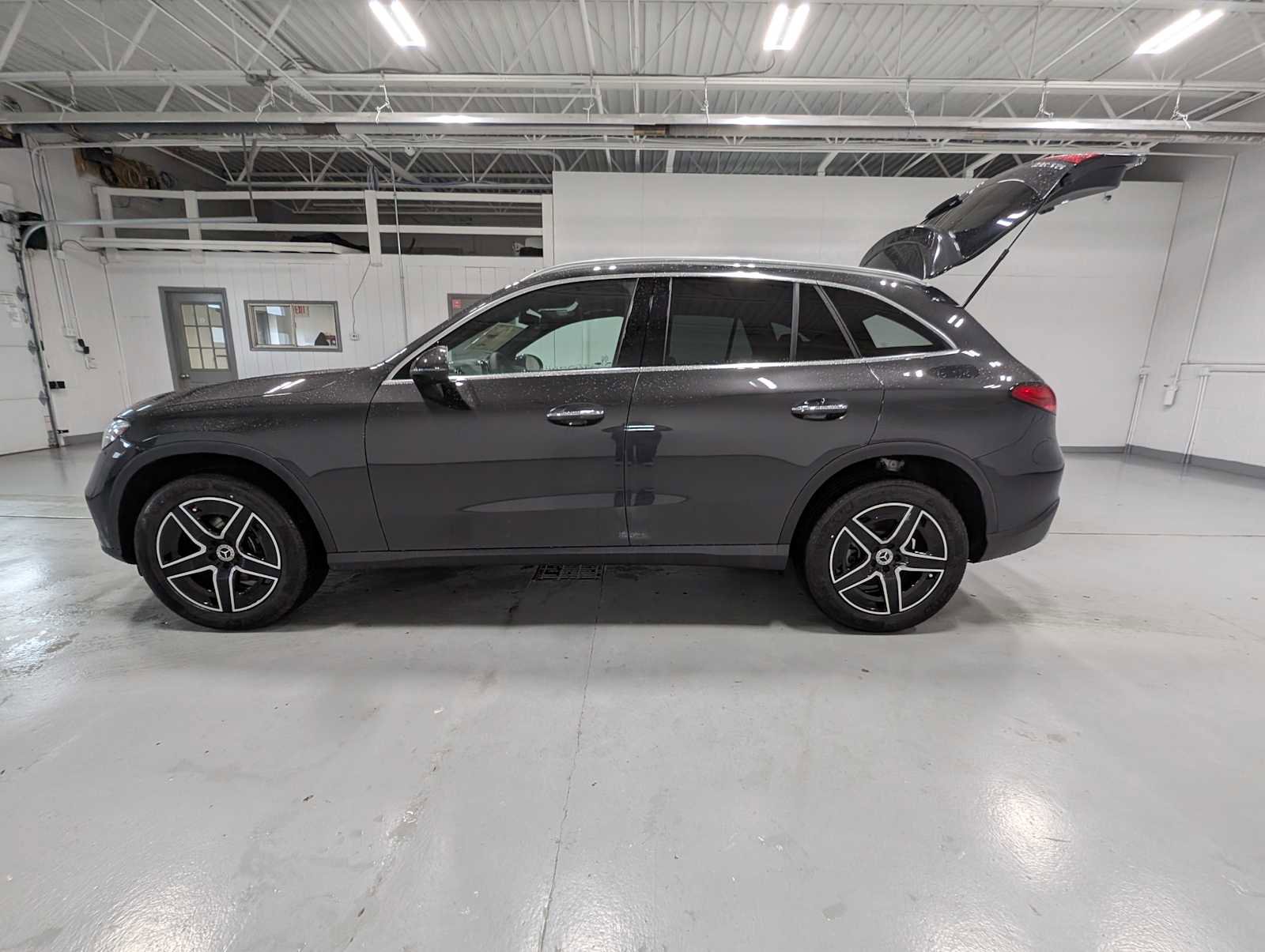 New 2026 Mercedes-Benz GLC 300 4MATIC image 7
