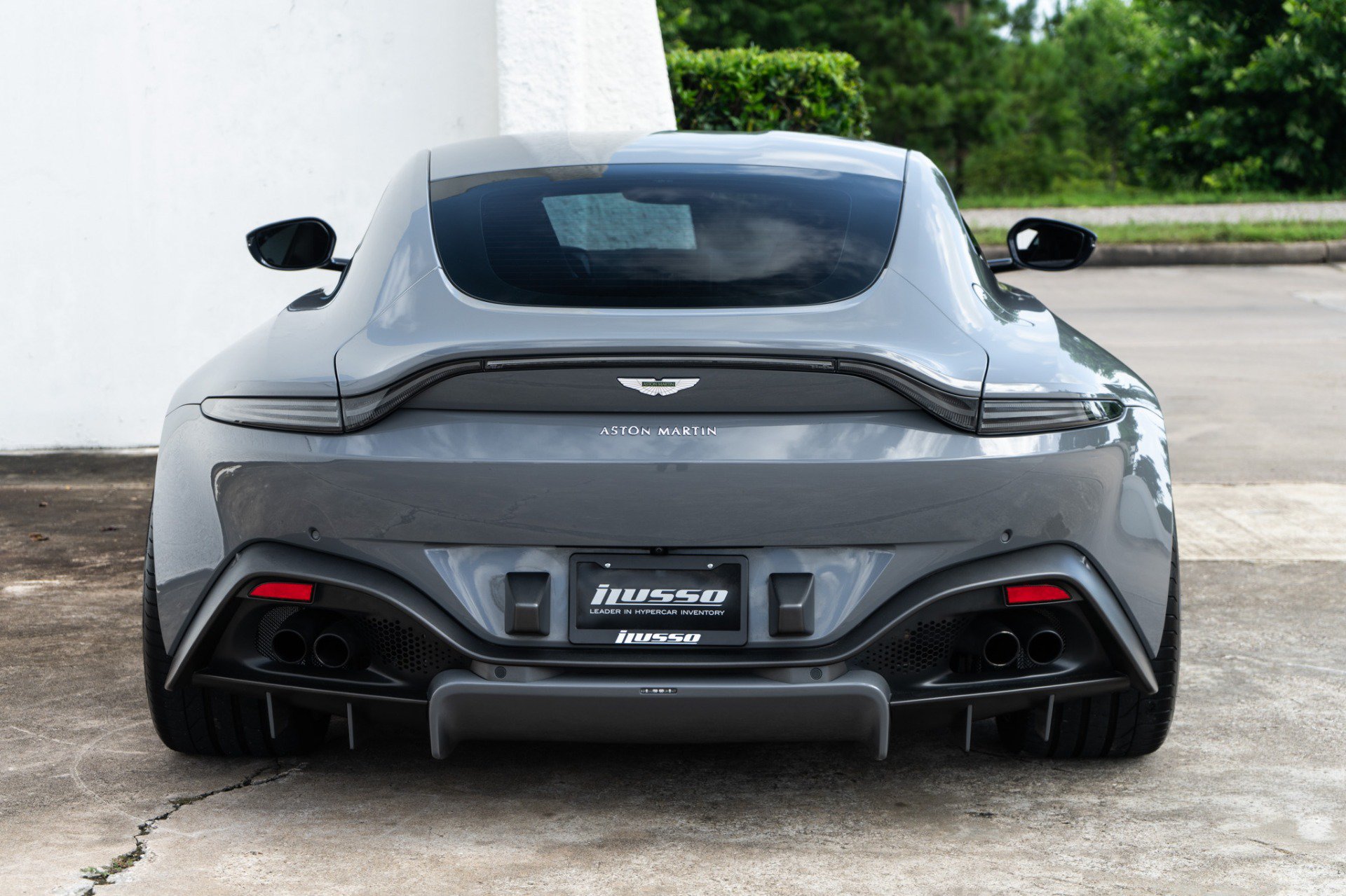Used 2020 Aston Martin V8 Vantage Coupe RWD image 15