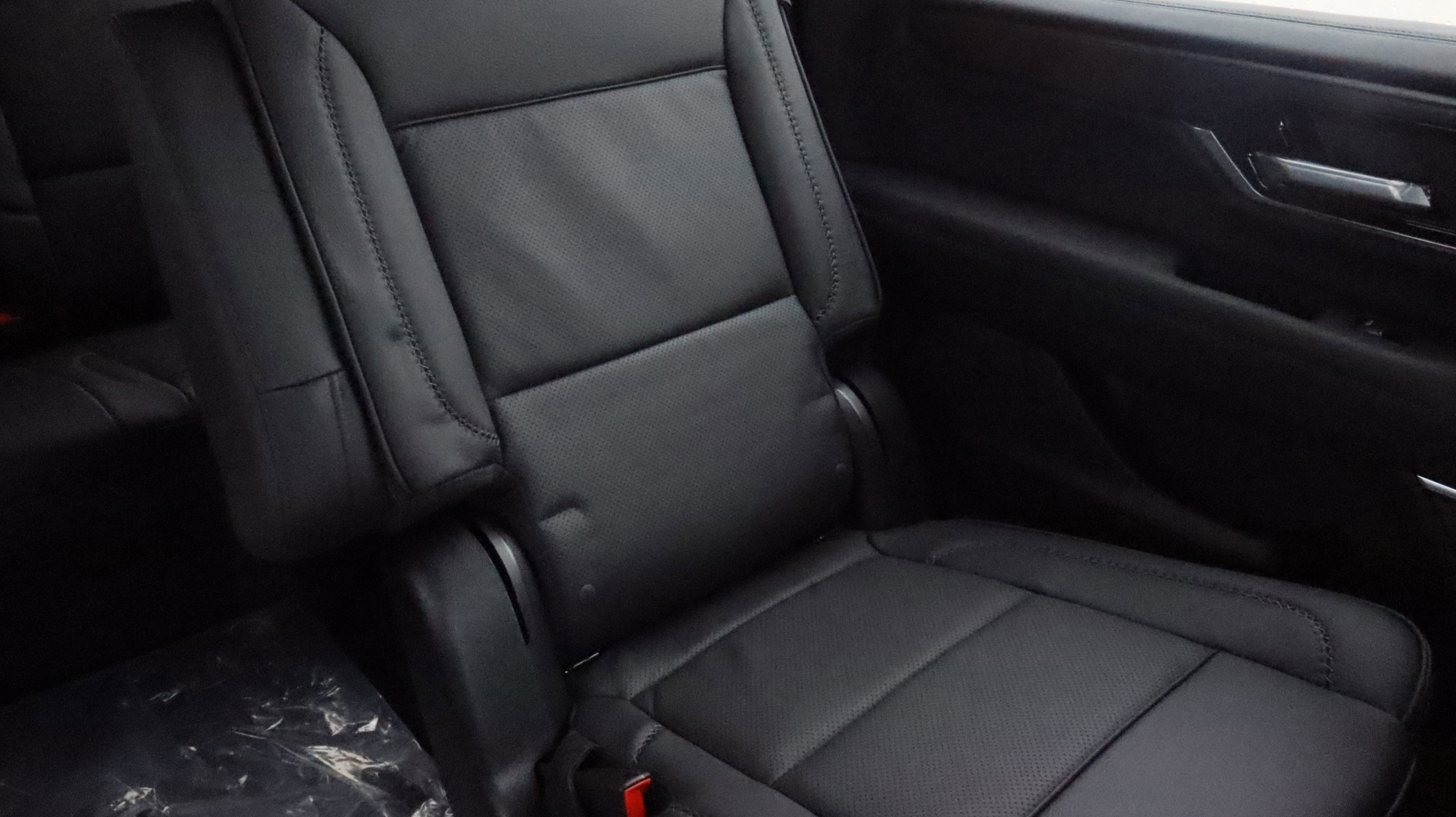 New 2026 GMC Yukon XL Denali w/ Denali Reserve Package image 14