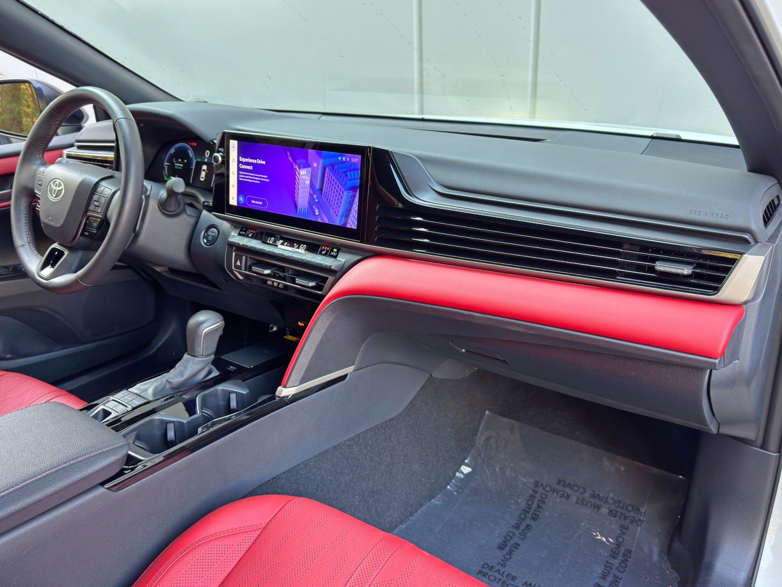 Used 2025 Toyota Camry XSE image 13