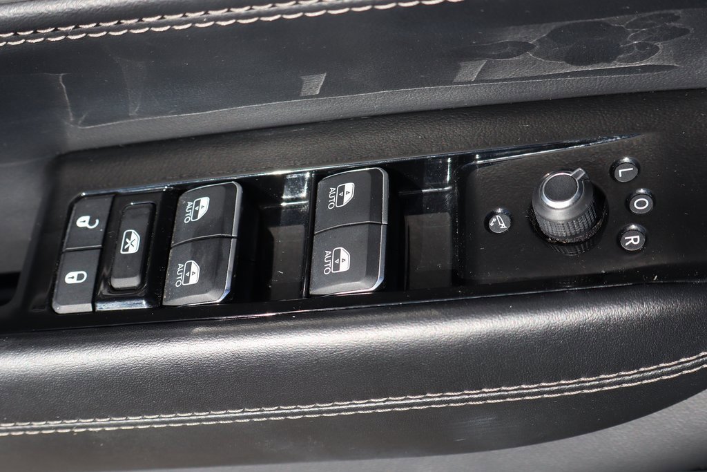 Used 2022 Jeep Grand Wagoneer Series II w/ Convenience Group III image 17