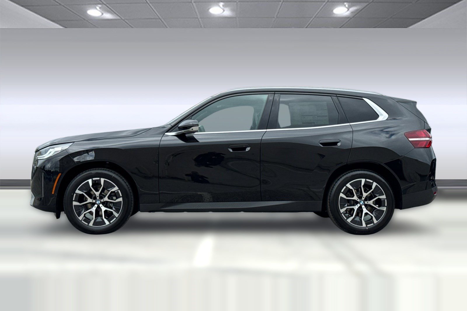Used 2026 BMW X3 xDrive30i w/ Premium Package AWD/4WD image 2