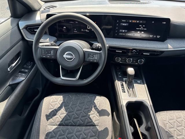 New 2025 Nissan Kicks SV w/ SV Premium Package image 16