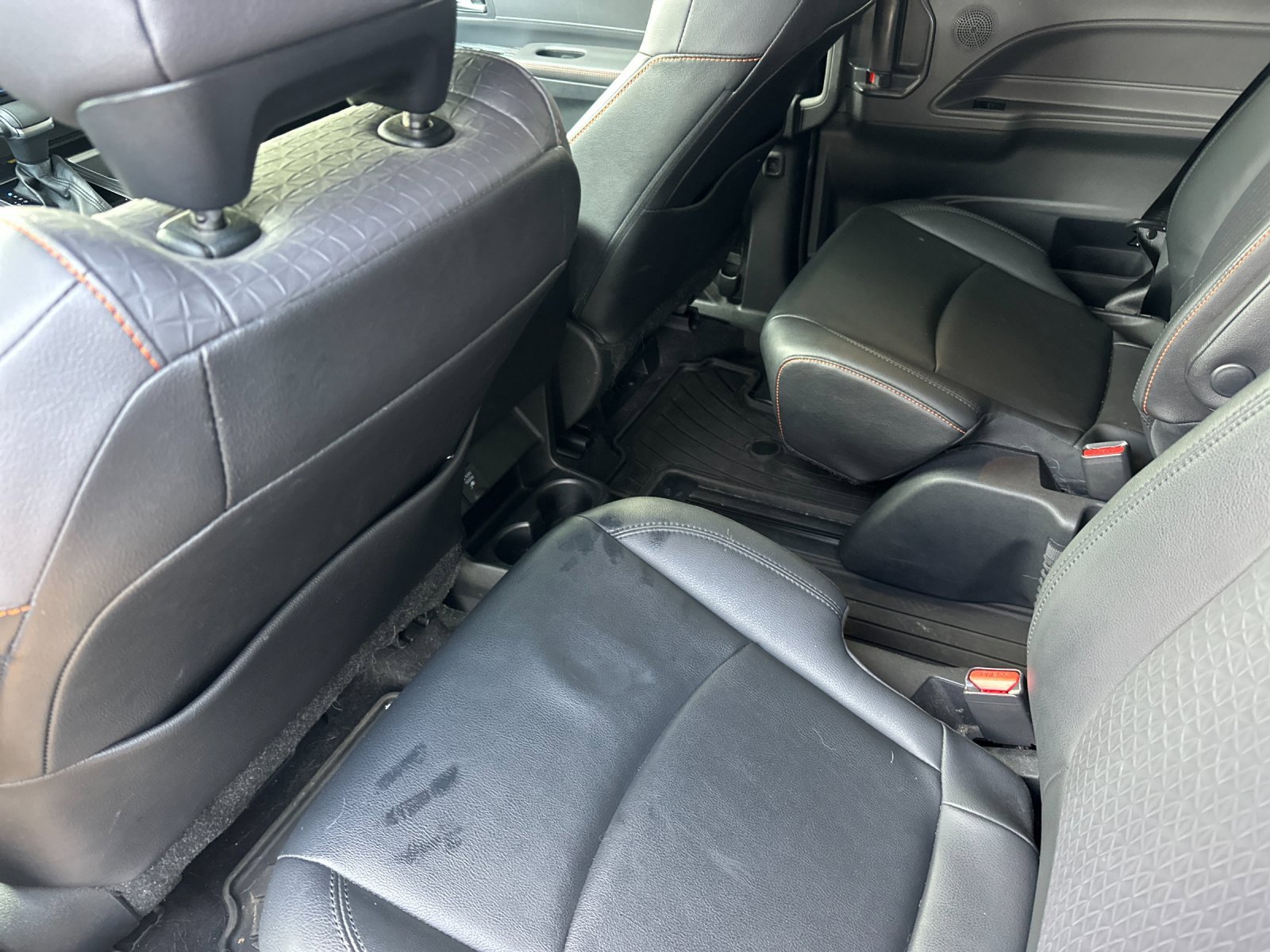 Used 2022 Toyota Sienna XSE image 11