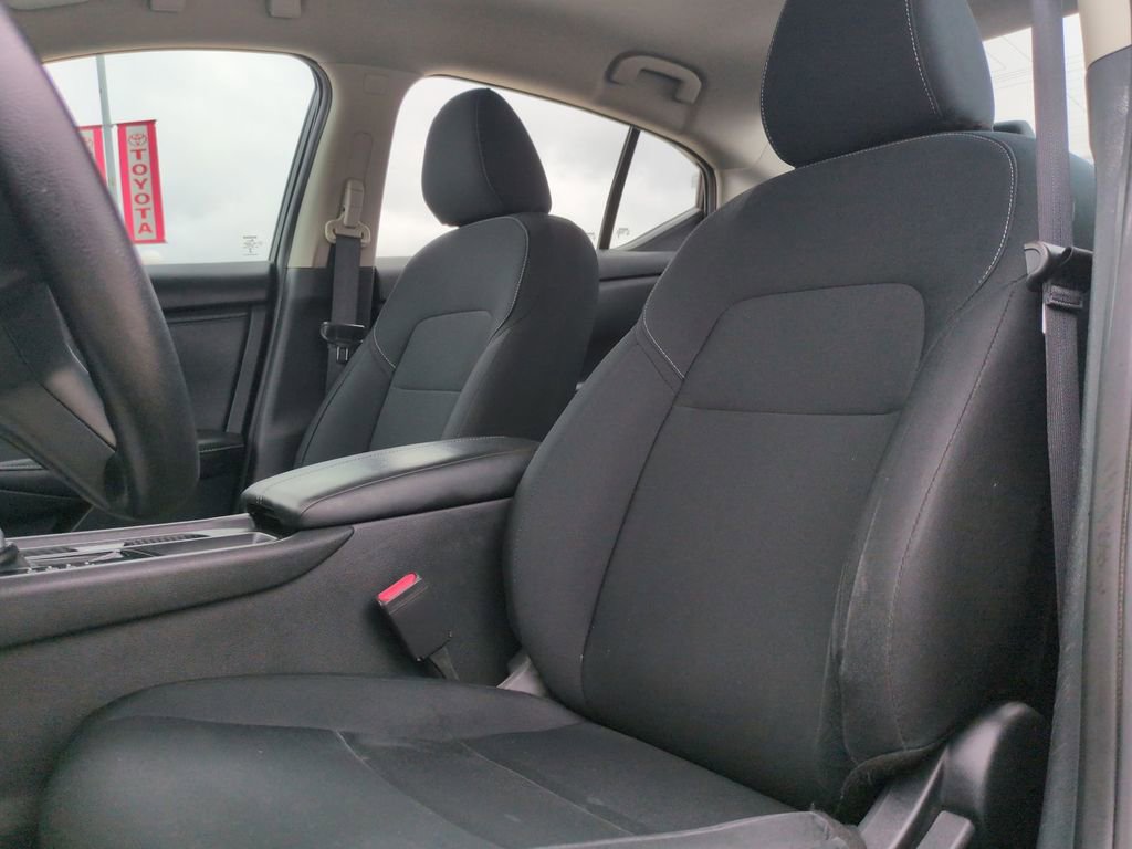 Used 2024 Nissan Sentra S FWD image 13