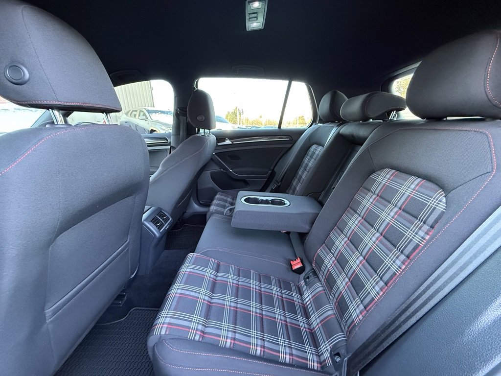 Used 2017 Volkswagen GTI Sport image 6