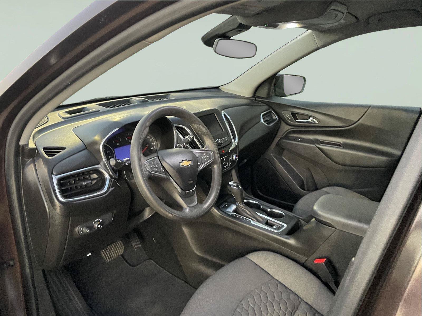 Used 2020 Chevrolet Equinox LT w/ LPO, Floor Liner Package AWD/4WD image 13