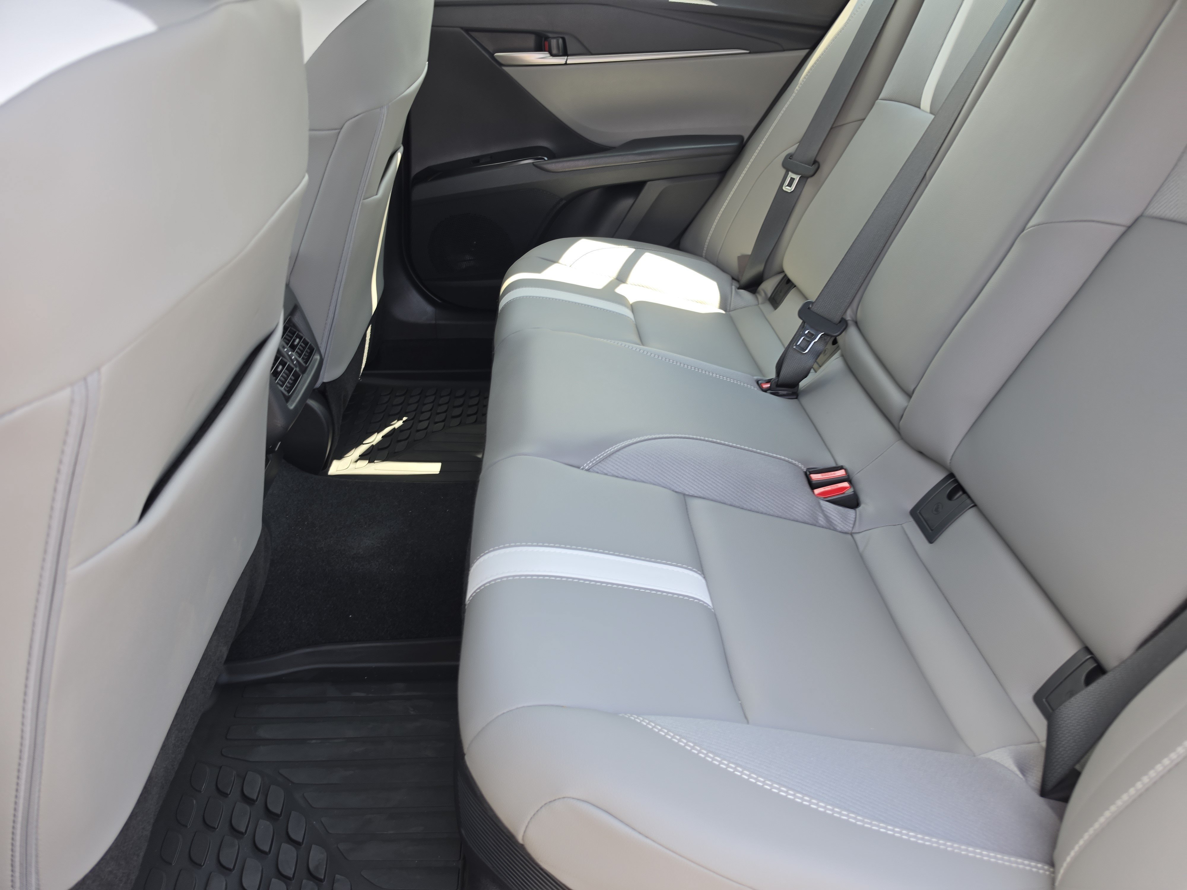 Certified 2026 Toyota Camry SE w/ Convenience Package FWD image 10