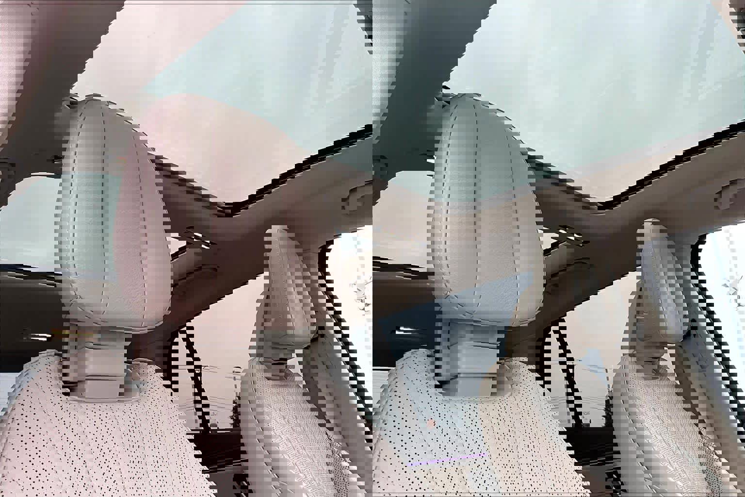 Used 2023 Mercedes-Benz EQS 450+ SUV image 13