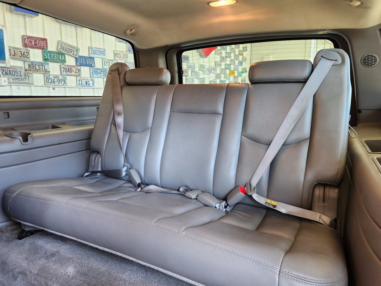 Used 2005 GMC Yukon XL SLT w/ SLT Preferred Equipment Group AWD/4WD image 8