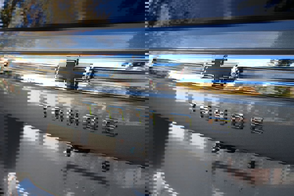 Used 2021 Chevrolet Tahoe Premier w/ Premium Package image 70