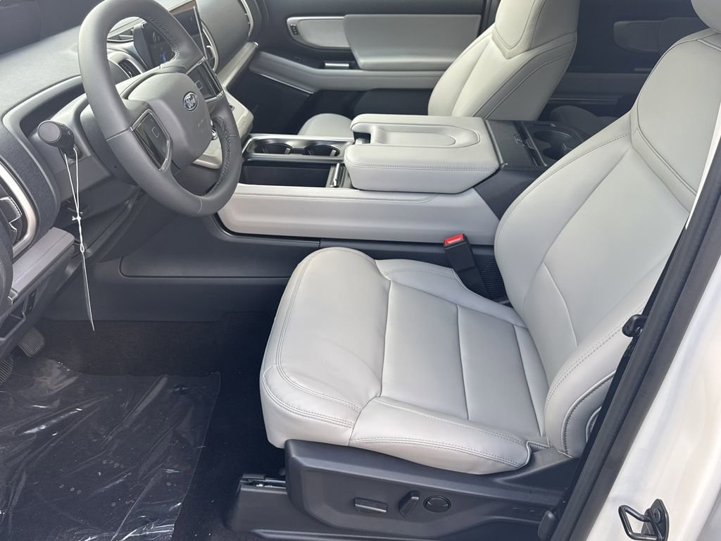 New 2026 Ford Expedition Max Active RWD image 9