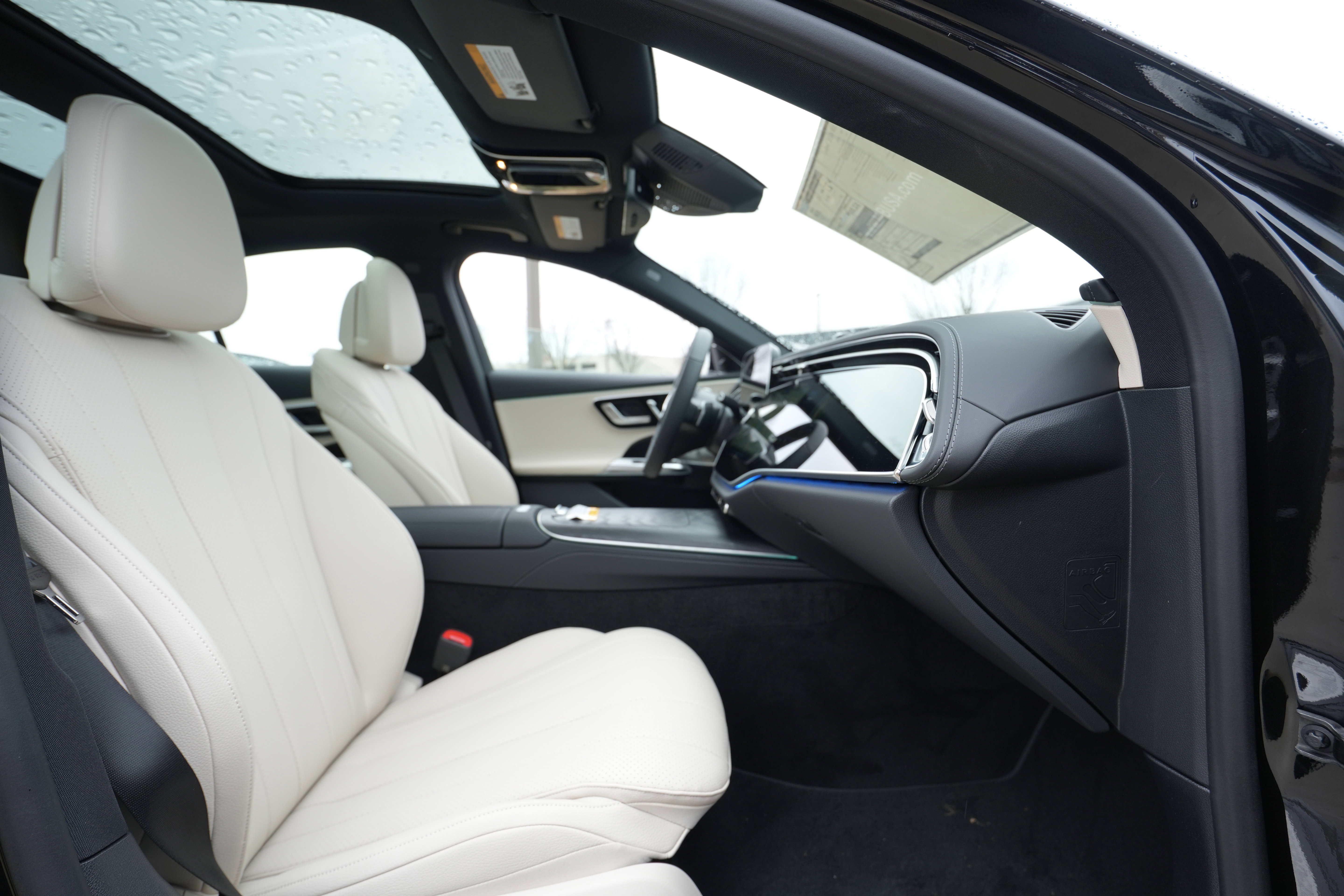 New 2026 Mercedes-Benz E 350 4MATIC Sedan image 37