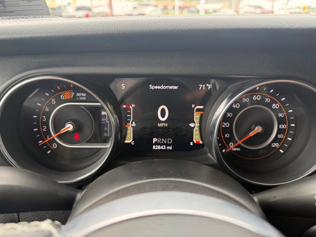 Used 2020 Jeep Wrangler Unlimited Sahara AWD/4WD image 22