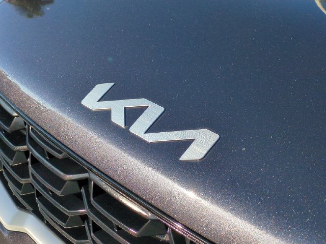 Certified 2026 Kia Sorento LX FWD image 10