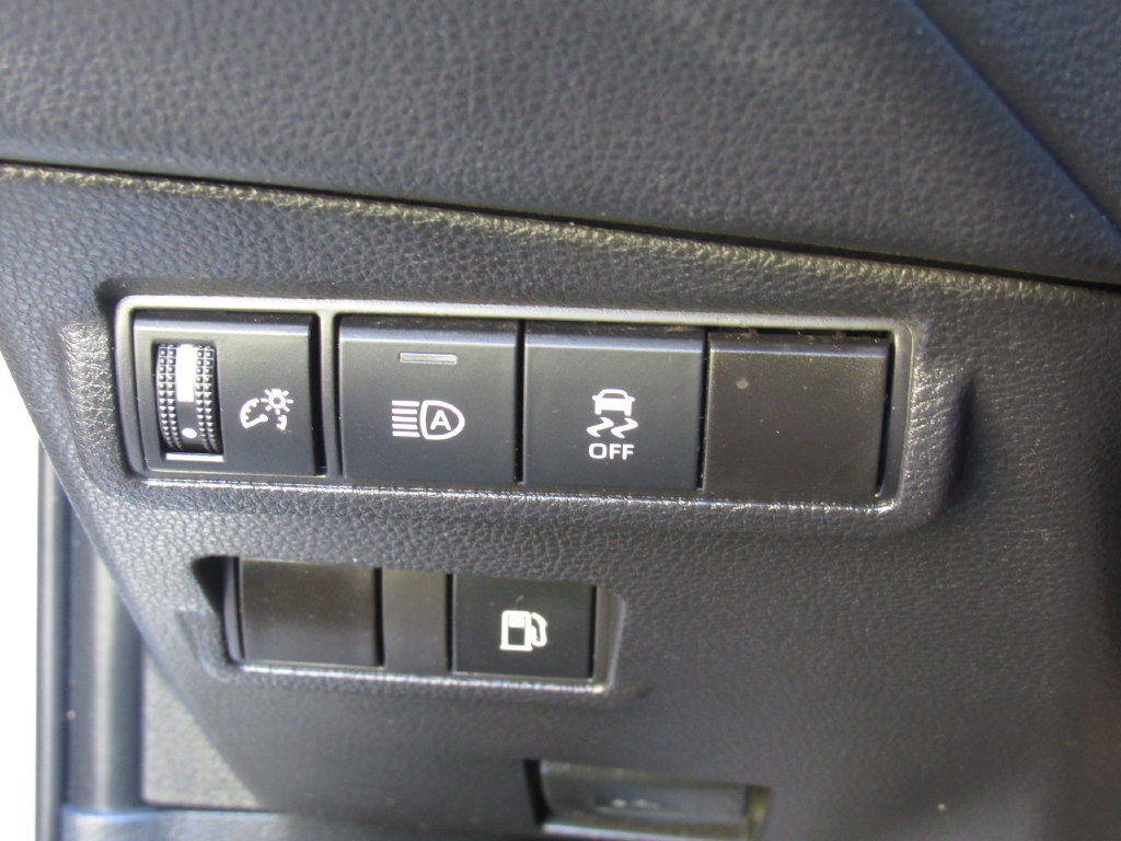 Certified 2025 Toyota Corolla Cross AWD Hybrid image 29